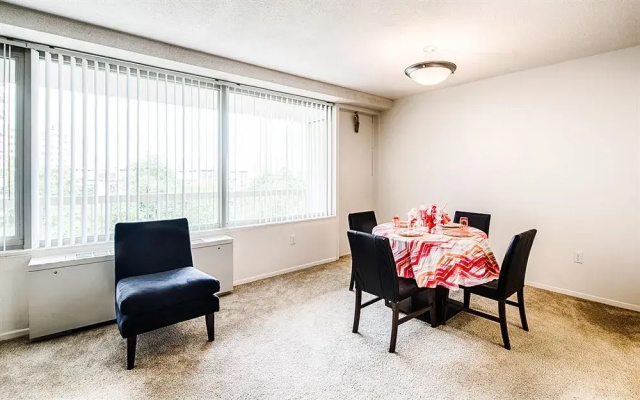 photo 3 of Reagan Airport Apartments