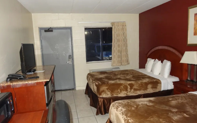 photo 2 of Red Apple Inn