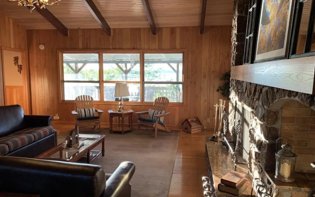 photo 3 of Red Bud Cove Bed & Breakfast Suites