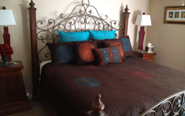 photo 5 of Red Bud Manor Inn