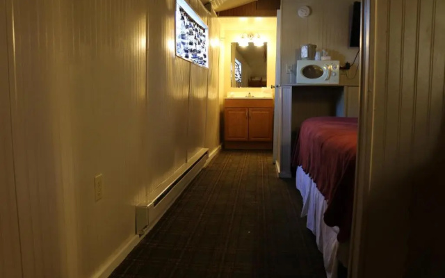 photo 5 of Red Caboose Motel