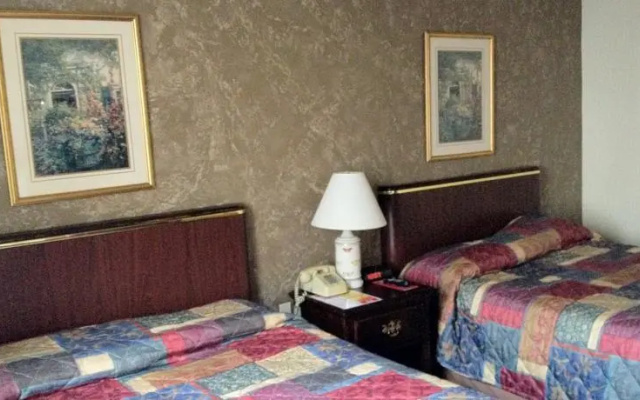 photo 2 of Red Carpet Inn & Suites Albany