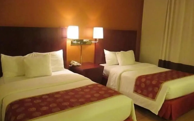 photo 4 of Red Carpet Inn & Suites