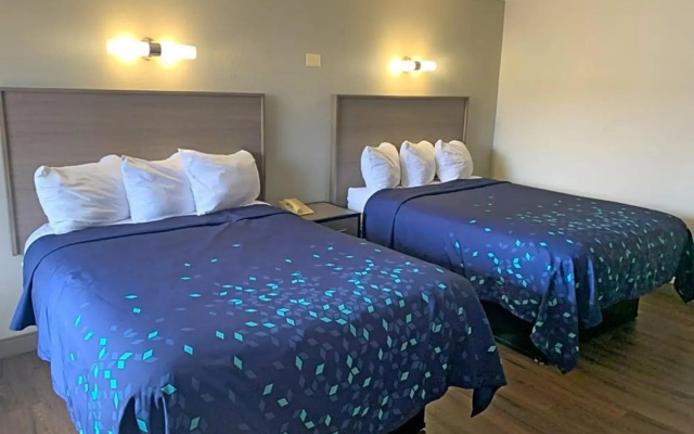 photo 3 of Red Carpet Inn