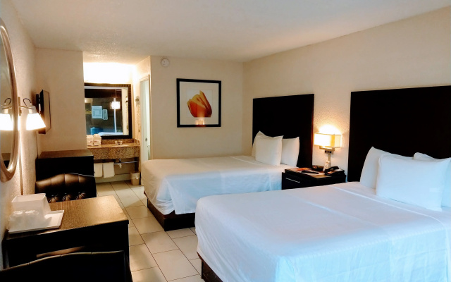 photo 4 of Red Carpet Inn Airport and Cruise Port Hotel Fort Lauderdale