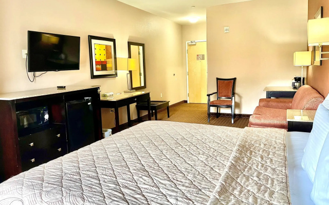 photo 5 of Red Carpet Inn And Suites Monmouth Jtc