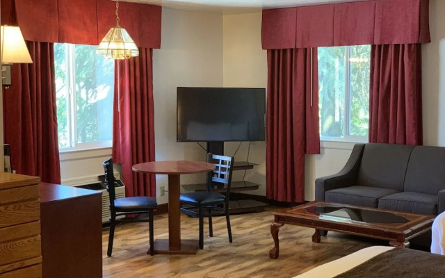 photo 4 of Red Carpet Inn Medford