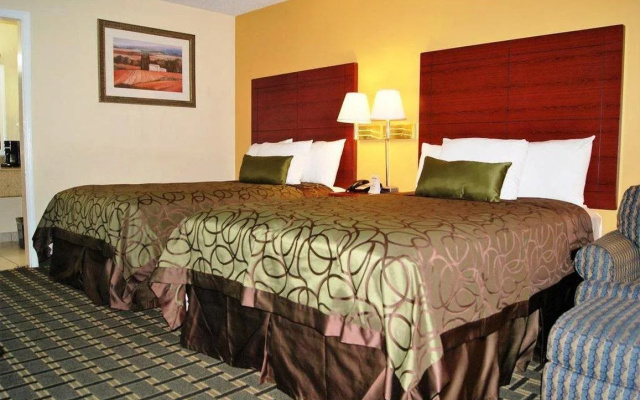 photo 5 of Red Carpet Inn