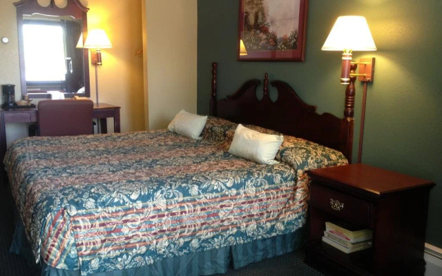 photo 3 of Red Carpet Inn Orchard Park - Buffalo, NY