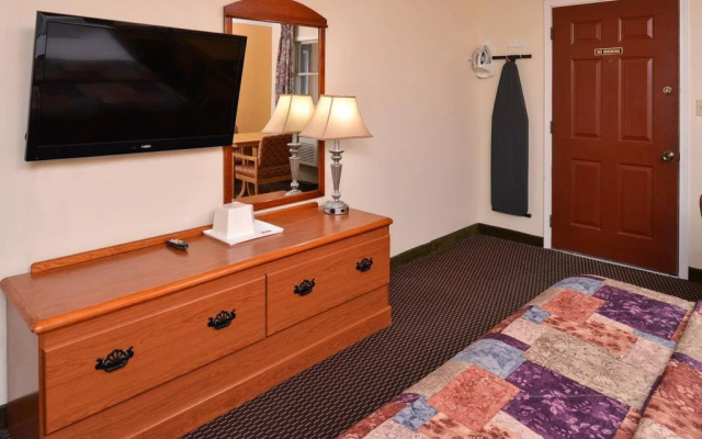 photo 3 of Red Carpet Inn Ronks