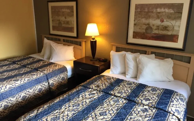 photo 3 of Red Carpet Inn & Suites - Albany Airport