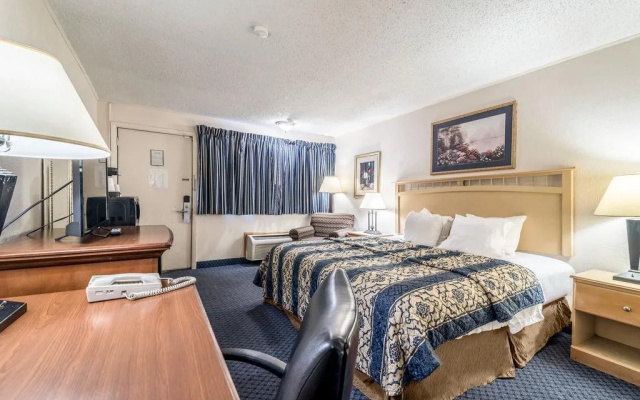 photo 4 of Red Carpet Inn & Suites - Albany Airport