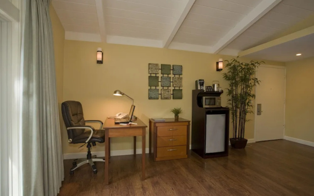 photo 2 of Red Cottage Inn & Suites