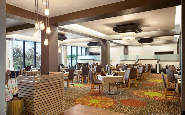 photo 5 of Radisson Hotel Denver - Aurora