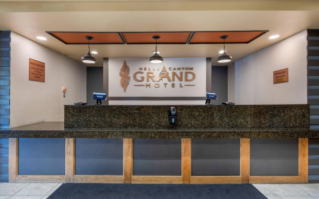 photo 2 of Hells Canyon Grand Hotel, an Ascend Collection Hotel