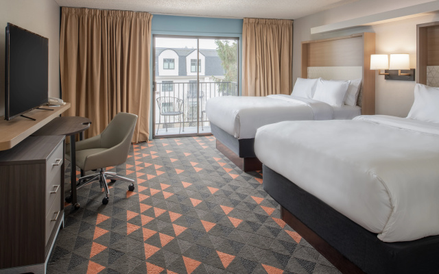 photo 4 of Holiday Inn Portland - Columbia Riverfront by IHG