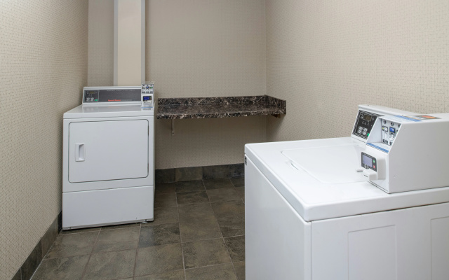 photo 5 of Holiday Inn Portland - Columbia Riverfront by IHG
