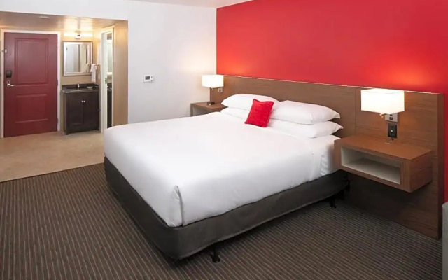 photo 3 of Red Lion Hotel Orlando Lake Buena Vista South