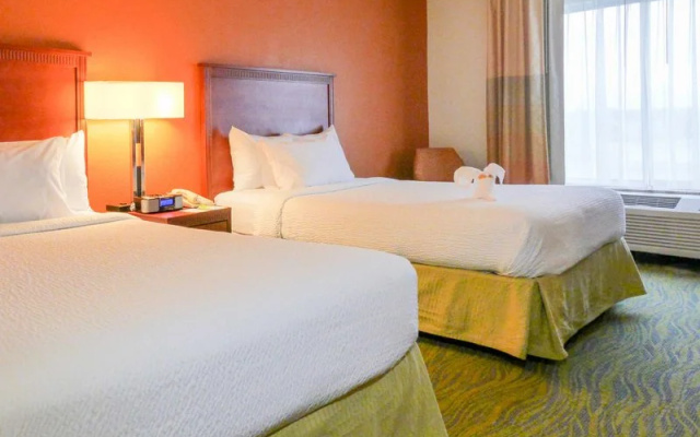 photo 3 of Red Lion Inn & Suites Fayetteville