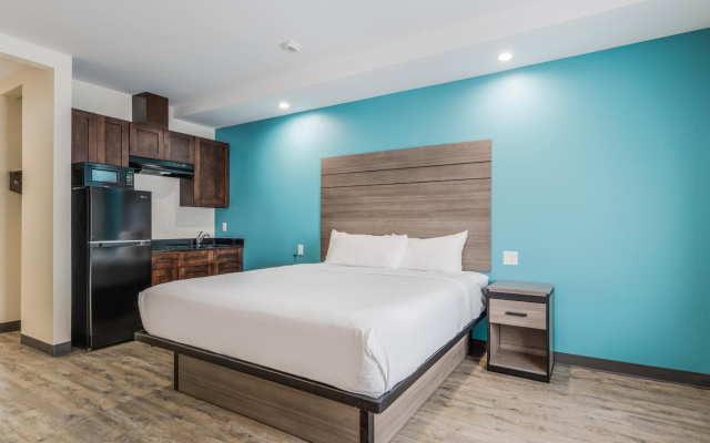 photo 5 of Red Lion Inn & Suites Katy
