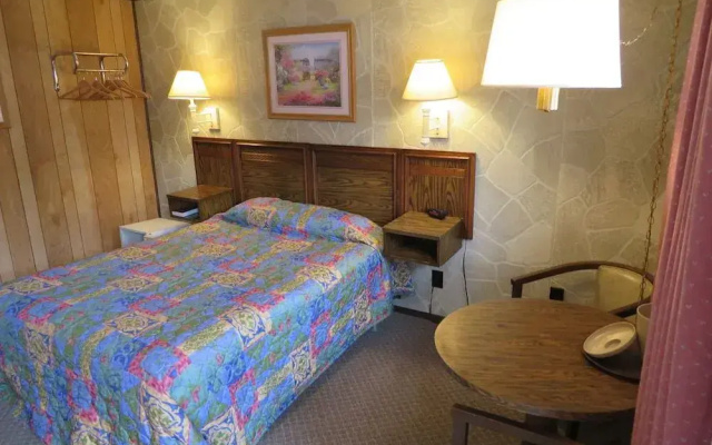 photo 4 of Red Ranch Motel
