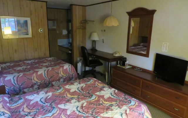 photo 5 of Red Ranch Motel