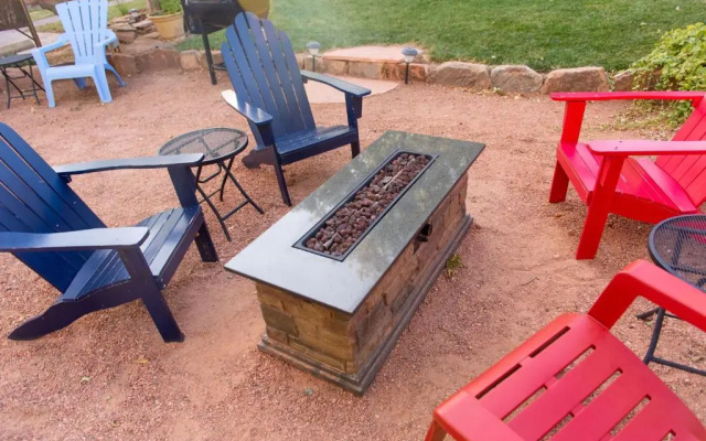 photo 5 of Red Rock Inn