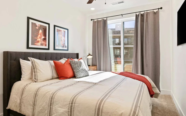 photo 3 of Red Rock Oasis #93 by RedAwning