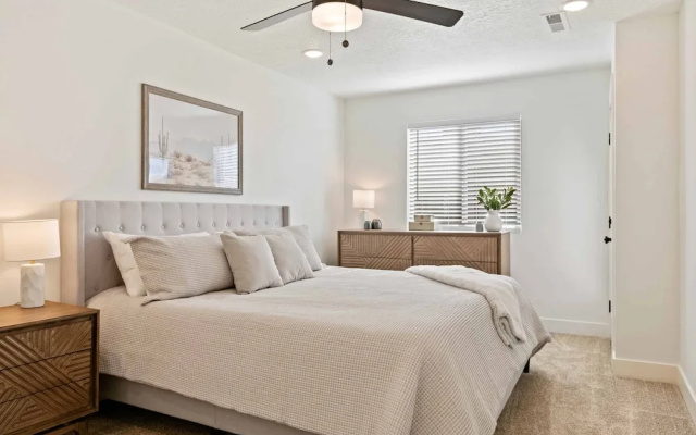 photo 5 of Red Rock Oasis #93 by RedAwning