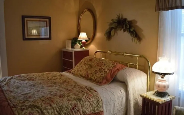 photo 3 of Red Rocker Inn