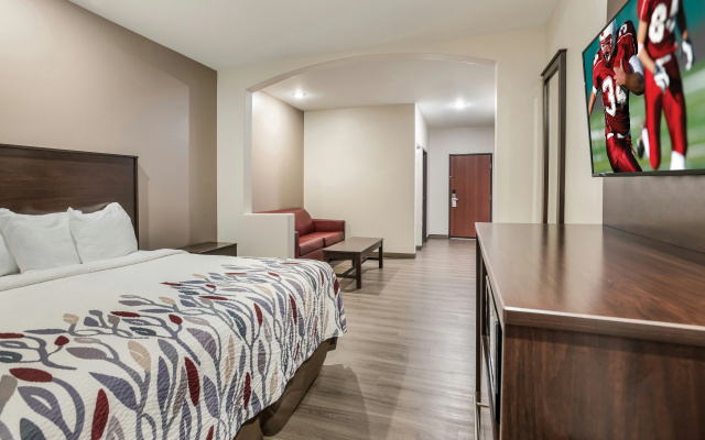 photo 3 of Red Roof Inn & Suites Lake Charles