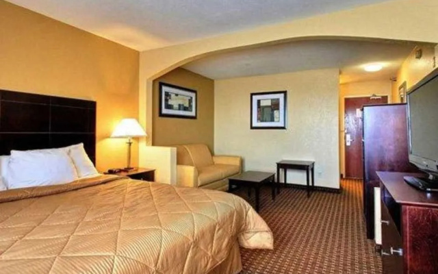 photo 3 of Red Roof Inn Des Moines