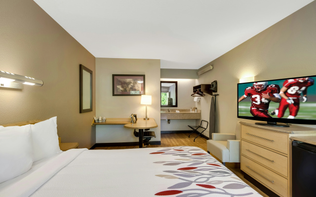 photo 4 of Red Roof Inn Asheville - Biltmore West