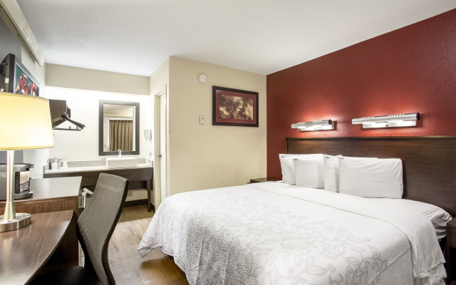 photo 3 of Red Roof Inn PLUS+ Atlanta - Buckhead