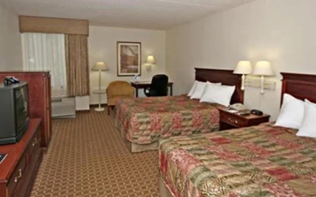 photo 4 of Red Roof Inn Burlington