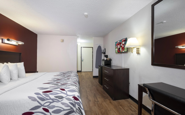 photo 4 of Red Roof Inn Charlotte - University