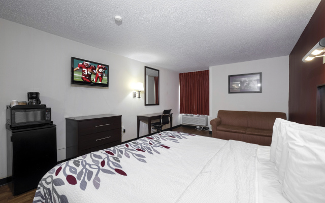 photo 5 of Red Roof Inn Charlotte - University