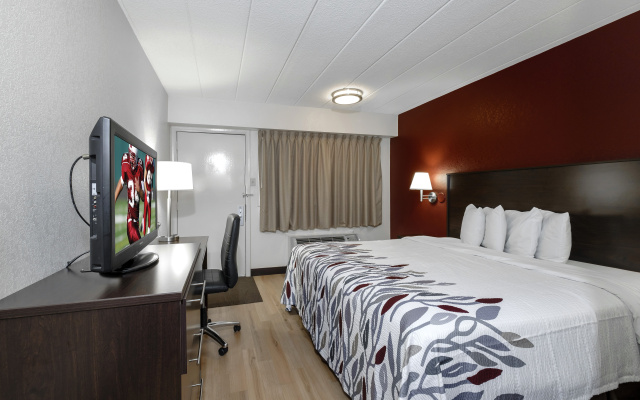 photo 4 of Red Roof Inn Chicago-O'Hare Airport/ Arlington Hts