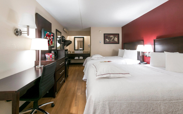 photo 3 of Red Roof Inn PLUS+ Chicago - Hoffman Estates