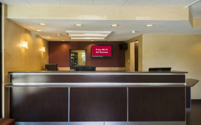 photo 2 of Red Roof Inn PLUS+ Chicago - Willowbrook