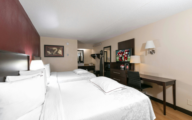 photo 3 of Red Roof Inn PLUS+ Chicago - Willowbrook