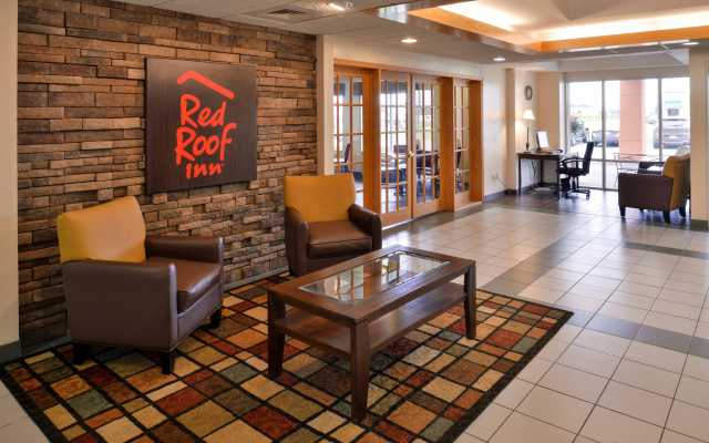 photo 2 of Red Roof Inn Clyde