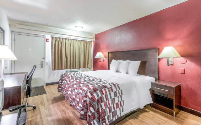 photo 5 of Red Roof Inn Columbia, MO