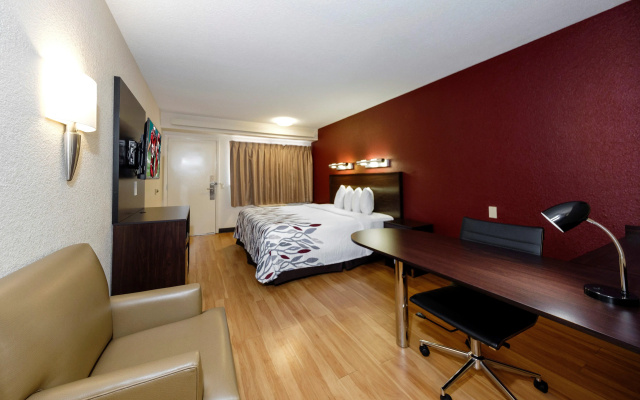photo 5 of Red Roof Inn Dallas - DFW Airport North