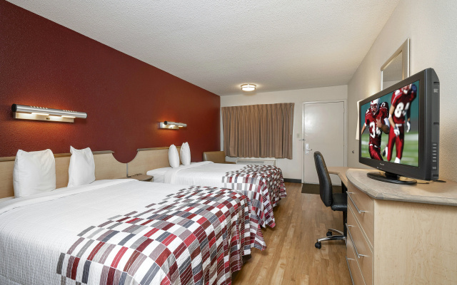photo 5 of Red Roof Inn Detroit - Dearborn/Greenfield Village