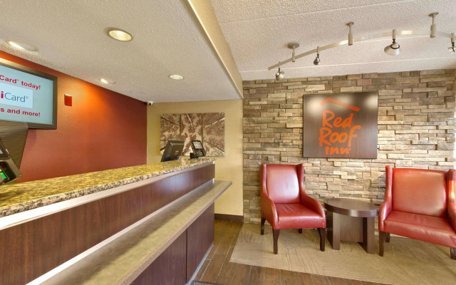 photo 2 of Red Roof Inn Detroit - Roseville/ St Clair Shores