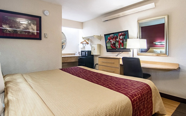photo 5 of Red Oak Inn Detroit - Southfield