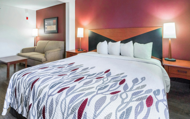 photo 5 of Red Roof Inn Etowah - Athens, TN