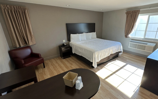 photo 5 of Red Roof Inn Hayward