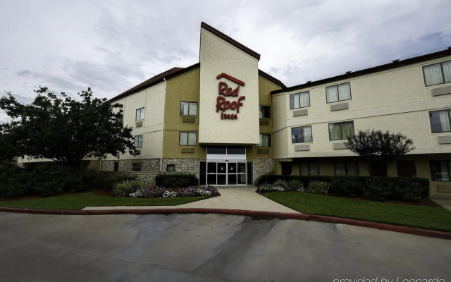 photo 3 of Red Roof Inn Houston - I-10 West